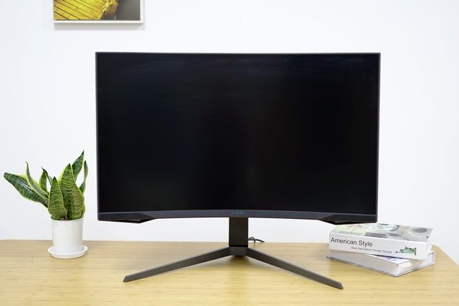 三星玄龙骑士G7体验如何 三星玄龙骑士G7电竞显示器评测