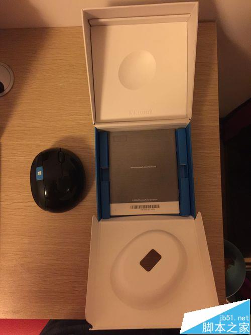 微软Sculpt Ergonomic Mouse大鼠标该怎么使用?