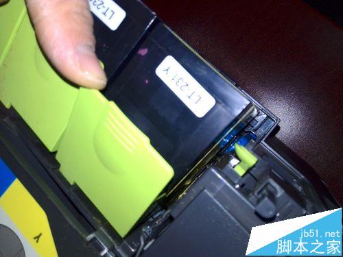 联想cs2310n彩色打印机不识别粉盒该怎么办?