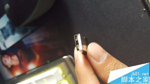 罗技m171无线鼠标该怎么使用?