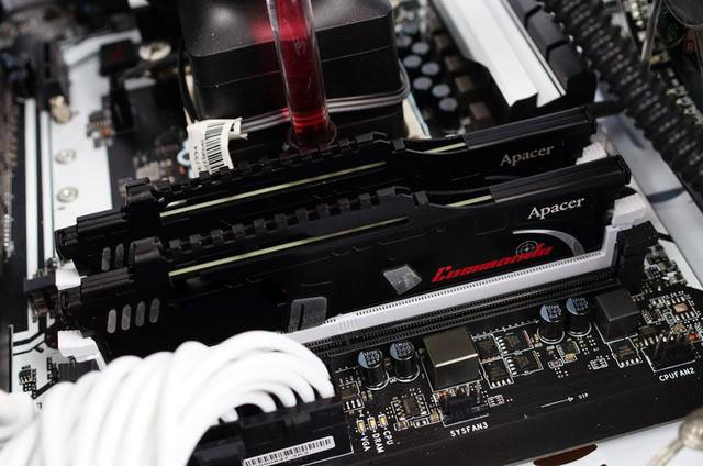 内存频率相同 DDR3与DDR4性能差距有多大(亲测详解)