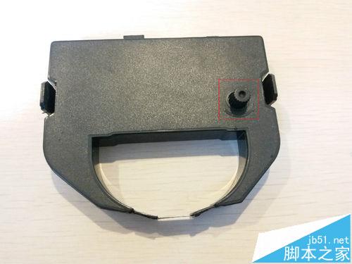 爱普生LQ 680K打印机怎么更换色带?
