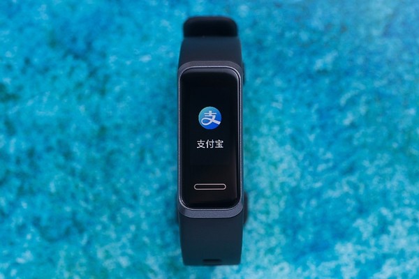华为手环4怎么样 五方面详细评测华为手环4