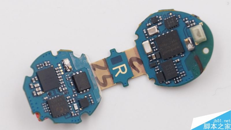 三星Galaxy Buds耳机内部做工如何 三星Galaxy Buds真无线蓝牙耳机拆解+评测