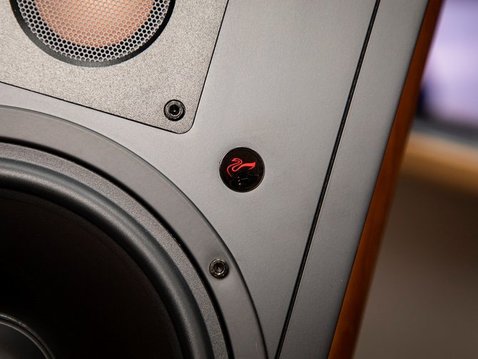 惠威M500音箱值得入手吗 惠威M500有源Hi-Fi客厅音箱评测