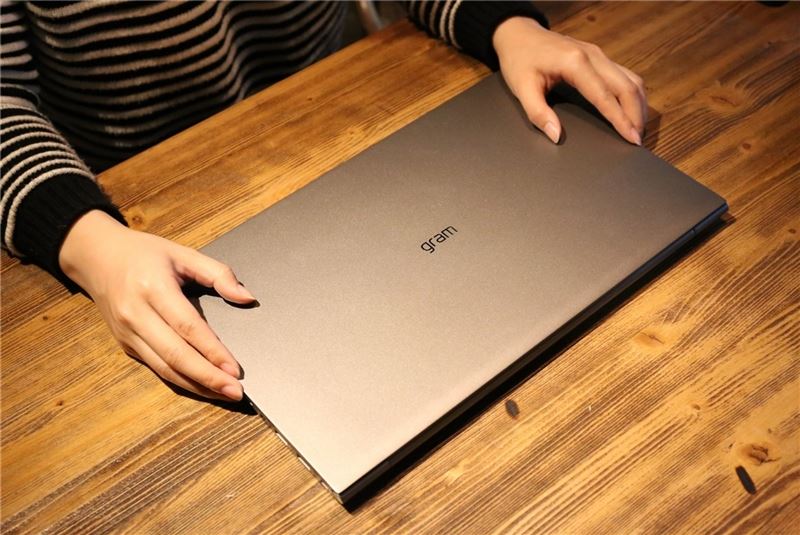 新版LG gram 15Z980值得买吗？2018版LG gram 15Z980轻薄本全面评测