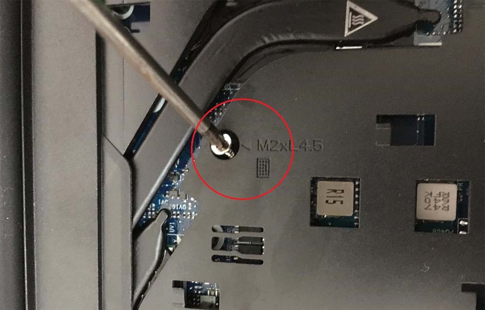 联想E470笔记本怎么拆卸键盘?