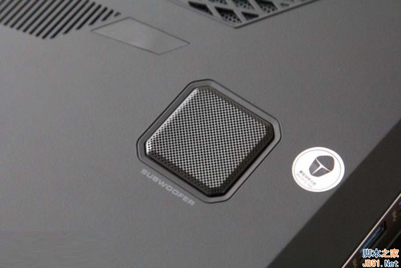 雷神Dino游戏本值不值得买?雷神Dino游戏本高清图赏