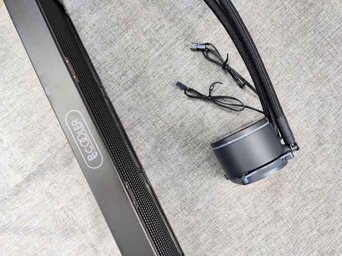 超频三凌镜360水冷CPU散热器值得入手吗 三凌镜360水冷CPU散热器评测