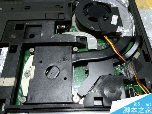笔记本怎么换风扇、加风扇润滑油、换硅脂?