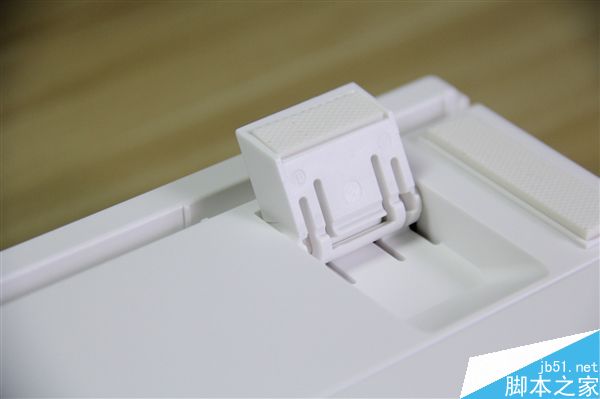 IKBC时光机机械键盘F-RGB开箱图赏:加入RGB背光灯效