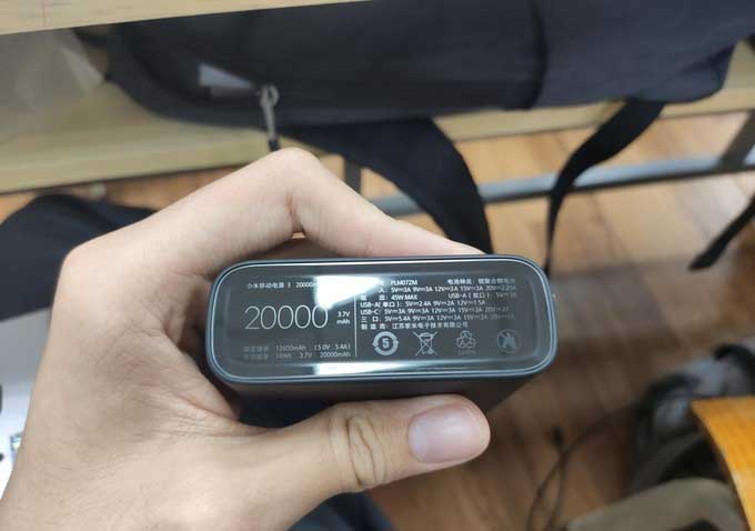 20000毫安大容量45W毫安大功率的小米移动电源3高配版开箱测评