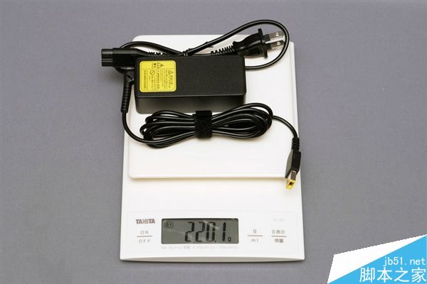 全球最轻13寸变形本LAVIE Hybrid Zero图赏:重量仅为769克