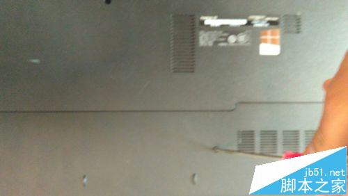 戴尔dell3452笔记本怎么安装内存条?