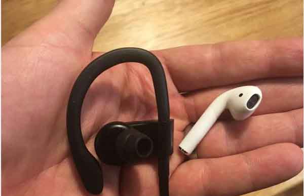 苹果AirPods对比Powerbeats3耳机有什么区别?
