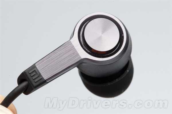 99元小米新一代活塞耳机开箱图赏 极简设计风格