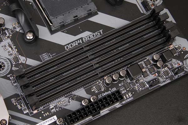 微星b350主板值得买吗？微星B350 TOMAHAWK图文详细评测