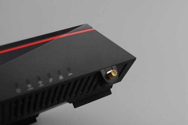 华硕RT-AC5300值得买吗？华硕RT-AC5300路由器开箱图解评测