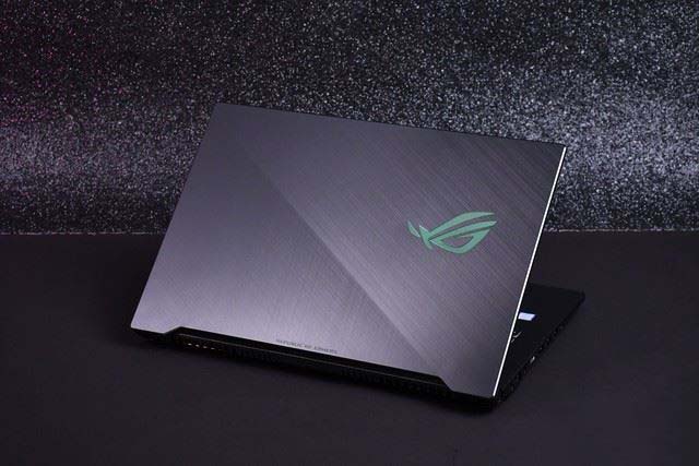 ROG枪神2s Plus值得买吗 万元游戏本ROG枪神2s Plus详细评测