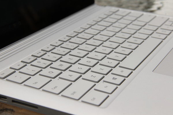 微软2016款Surface Book二合一独显笔记本电脑全面深度评测图解