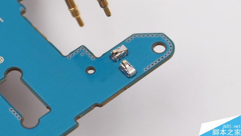 三星Galaxy Buds耳机内部做工如何 三星Galaxy Buds真无线蓝牙耳机拆解+评测