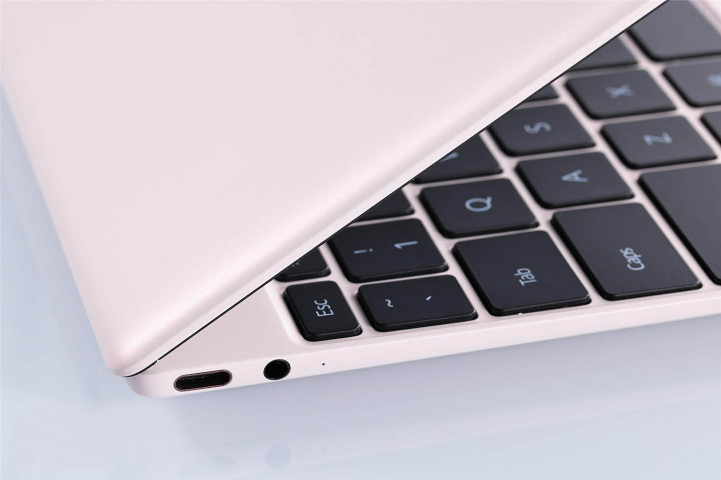 华为Matebook X 值得入手吗 华为MatebookX2020笔记本详细体验评测