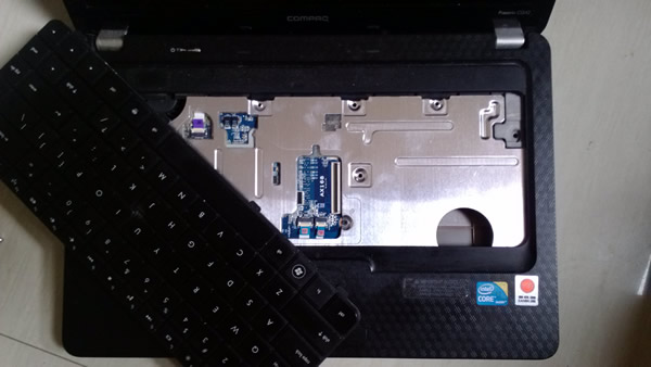 惠普笔记本HP CQ42-151TX拆机除尘图文教程