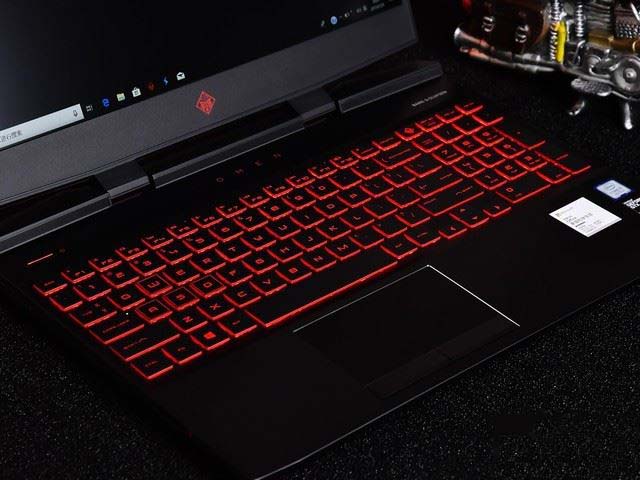 惠普暗影精灵5笔记本性能如何 惠普暗影精灵5拆机+评测