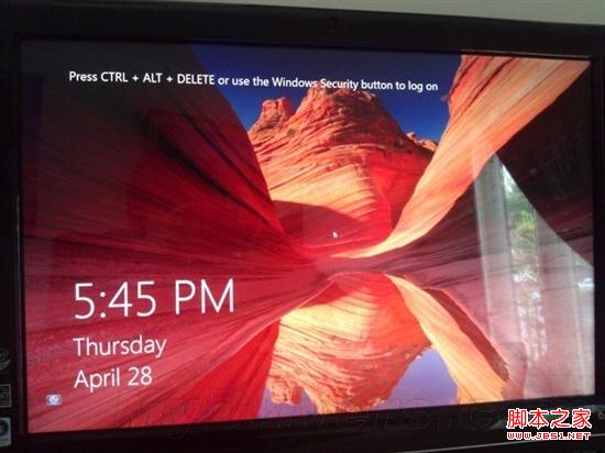 Win8文件拖放功能使用介绍及自定义锁定屏幕功能开启方法