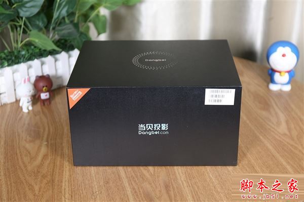 当贝投影F1开箱图赏 可投300英寸巨幕