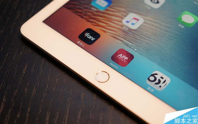 9.7英寸iPad Pro全面评测：背后的摄像头凸起遭吐槽