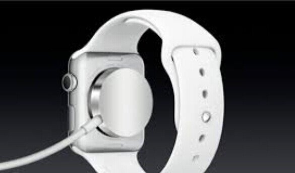 Moto 360与Apple Watch哪个更漂亮更好?二者区别对比全面评测