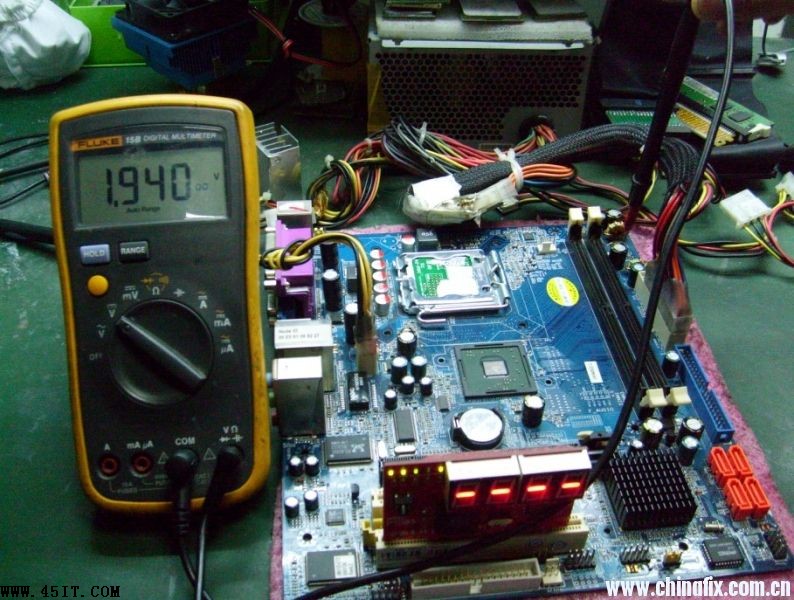 945GL主板时亮时不亮的维修过程