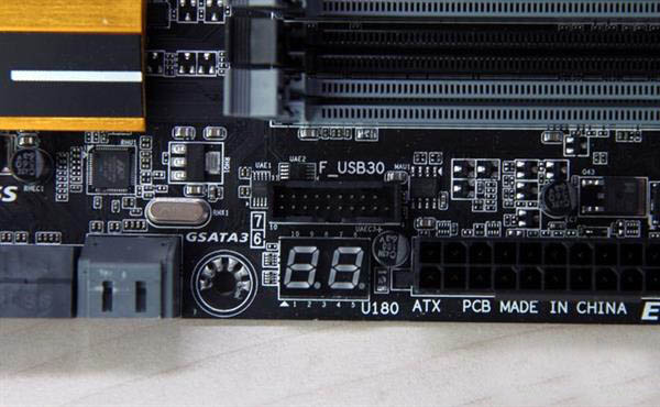 小白秒变大神:安装CPU/散热器/电源/跳线教程