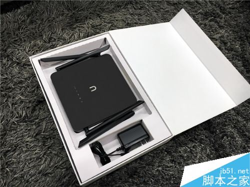 新路由3(newifi3)开箱测评 最讲究设计美学的路由器