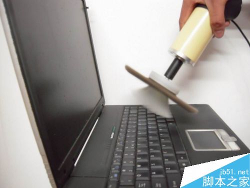 笔记本电脑的键盘怎么清理呢?