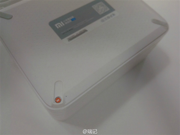 新一代小米路由器换硬盘图文教程：容量暴增两倍