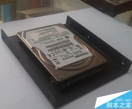 台式机硬盘和笔记本硬盘能通用吗?有什么区别?
