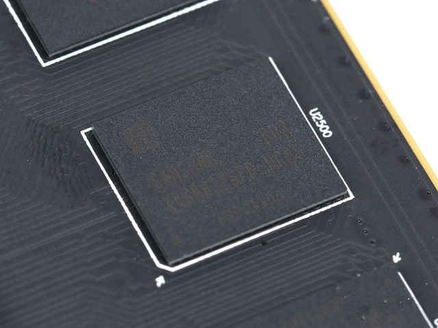 XFX讯景RX 580深红显卡全面图解评测及拆解图