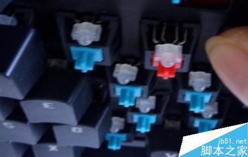机械键盘更换背光LED与机械轴图文教程