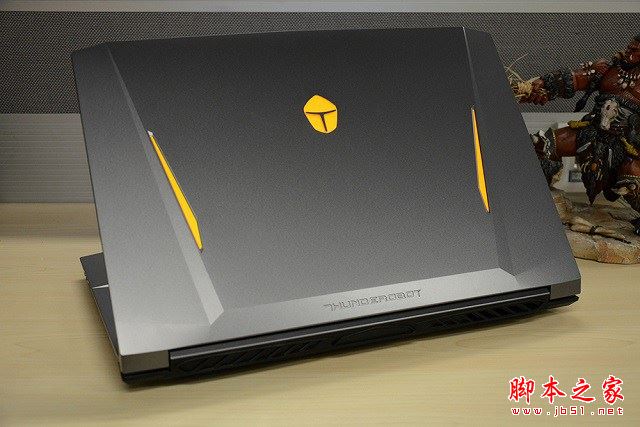 雷神ST-Plus游戏本值得买吗？雷神ST-Plus游戏本开箱评测图赏