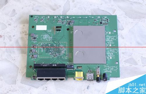 网件R6400路由器怎么样？R6400拆解与内部结构评测