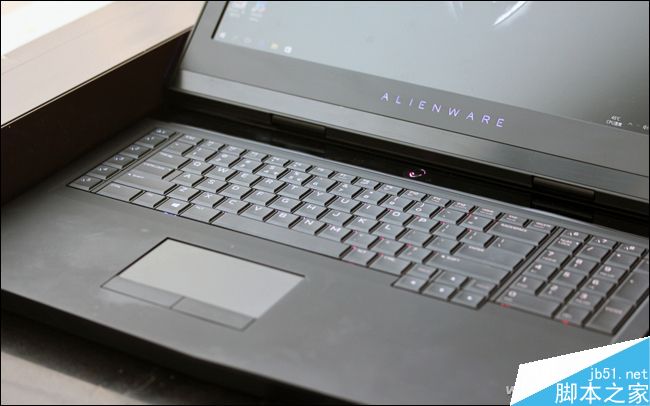 16999元到底值不值?新ALIENWARE 17评测体验