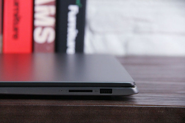 联想小新Air 2018款值得买吗？2018联想小新Air 15轻薄本首发全面评测图解