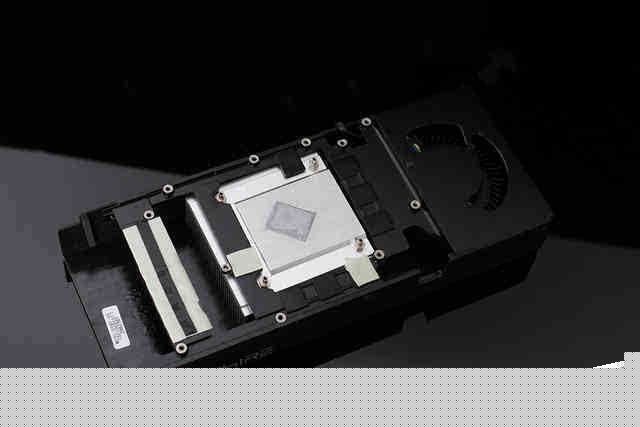 蓝宝石的非公版RX470与460真卡拆解:低端卡也这么飚