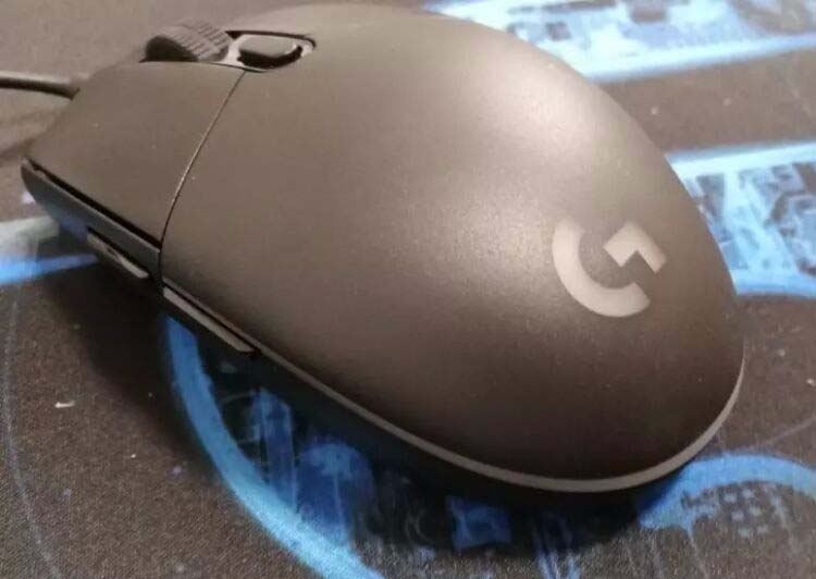 罗技G102鼠标怎么关闭背景光?