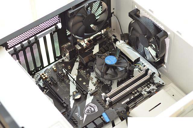 intel奔腾G4560独显测试 奔腾G4560搭配GTX1070性能兼容评测