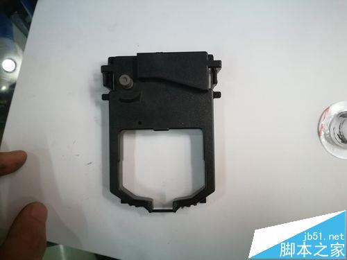 富士通DPK8300E针式打印机怎么换色带?