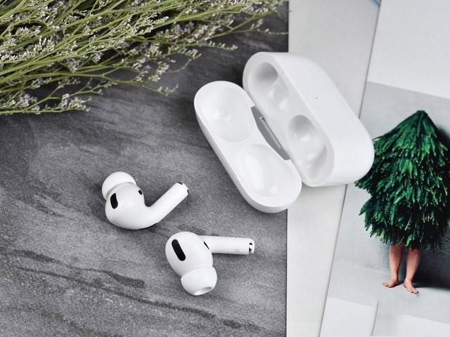4款耳机横评 AirPods Pro和1MORE/索尼WF-1000XM3/小鸟TRACK Air+SE对比