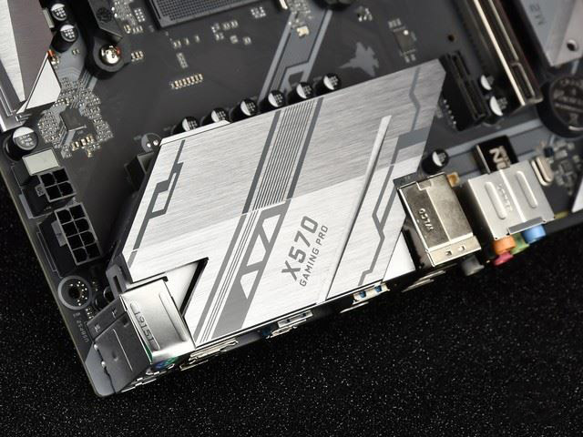 七彩虹CVN X570 GAMING PRO怎么样 七彩虹显卡图解评测